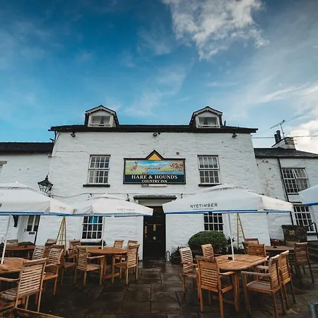 Hare And Hounds 住宿加早餐酒店
