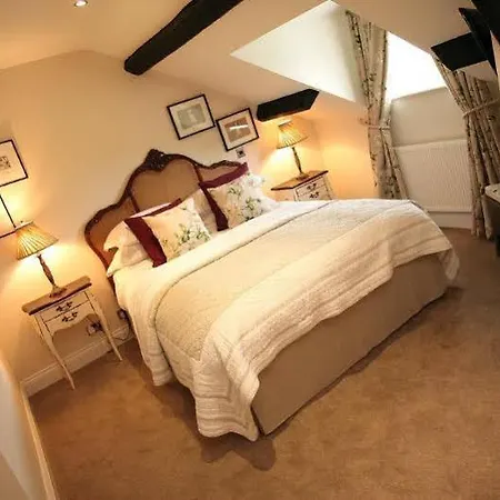 Hare And Hounds Bed & Breakfast